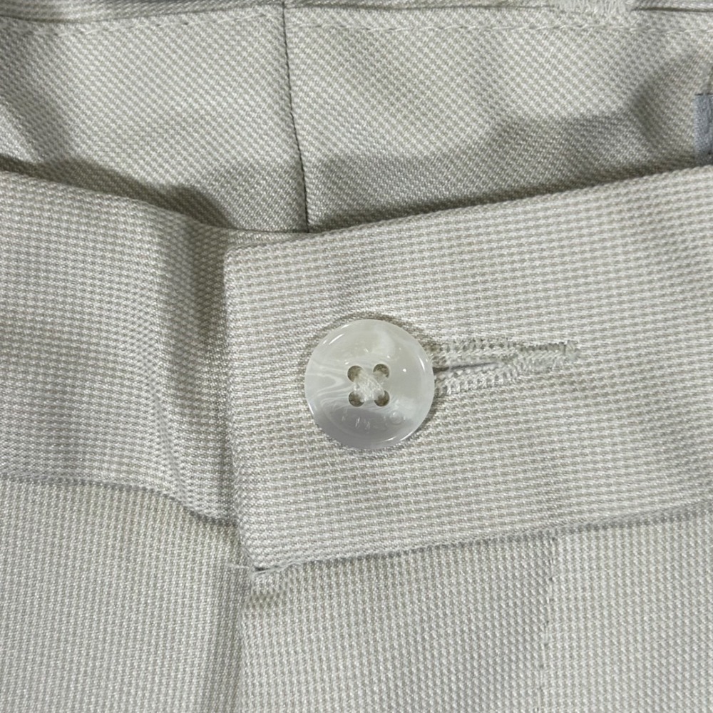 Greg Norman Mens Golf Shorts Size 36 Stone Beige Flat Front Performance - Picture 2 of 9